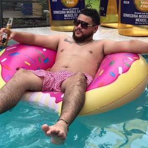 Meet your Posher, Ronald